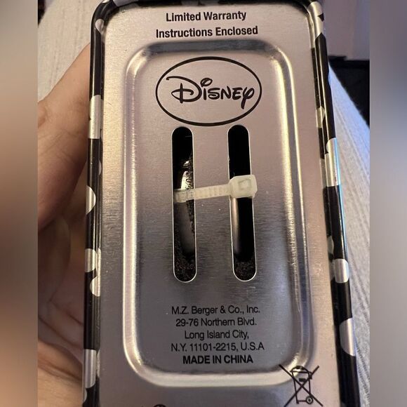 NEW Disney Mickey Mouse watch, plastic ties never cut, presentation box! - Picture 8 of 8